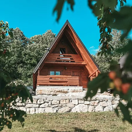 Domacinstvo Braca Rebic Holiday home *