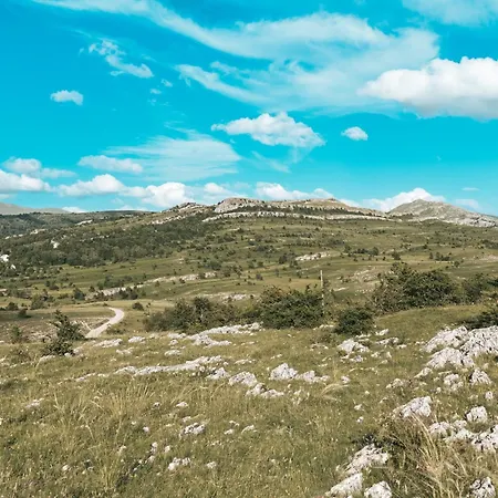 Domacinstvo Braca Rebic Ferienhaus Gacko