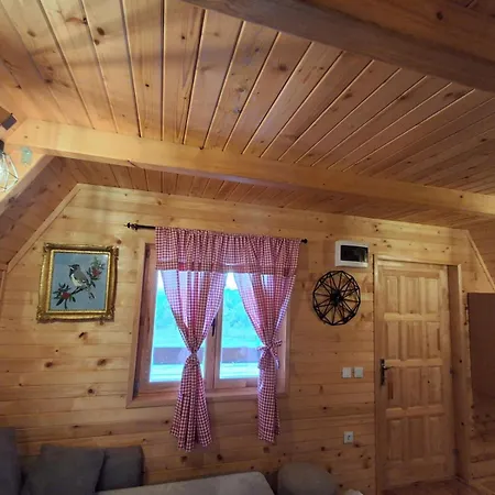 Domacinstvo Braca Rebic Tatil Evi Gacko