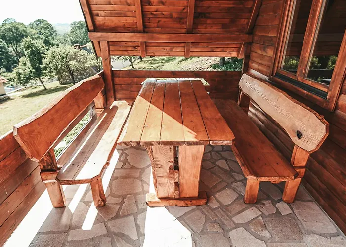 Domacinstvo Braca Rebic Holiday home Gacko