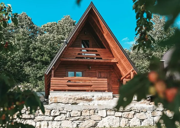 Domacinstvo Braca Rebic Holiday home *